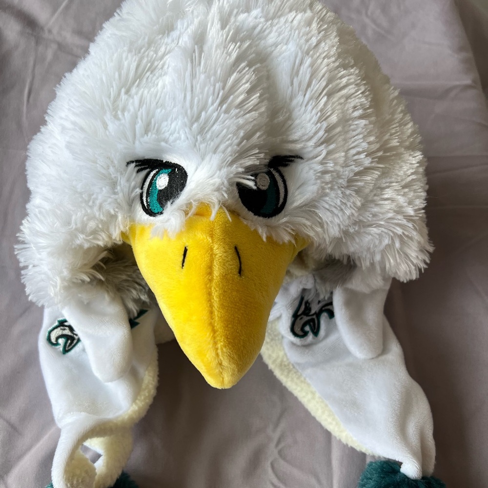 Philadelphia Eagles NFL  mascot Swoop Pump Action plush hat foco
